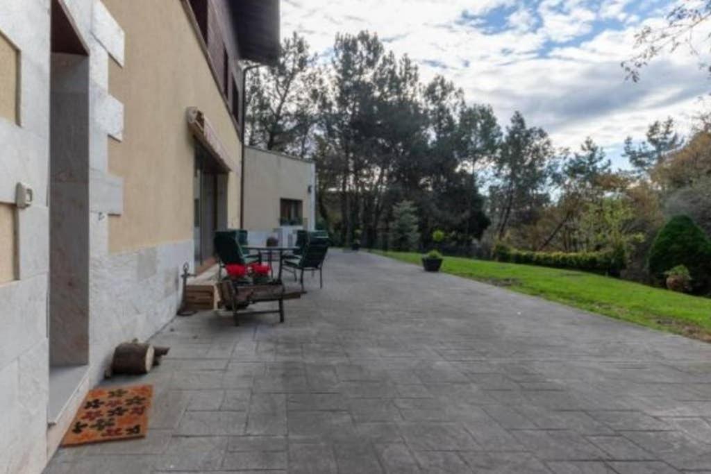 Aliga Etxea. Beach & Mountain Village Getxo Exterior foto